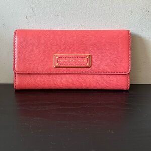 [ Preowned ] Marc By Marc Jacobs Ligero Long Trifold Wallet Pink
